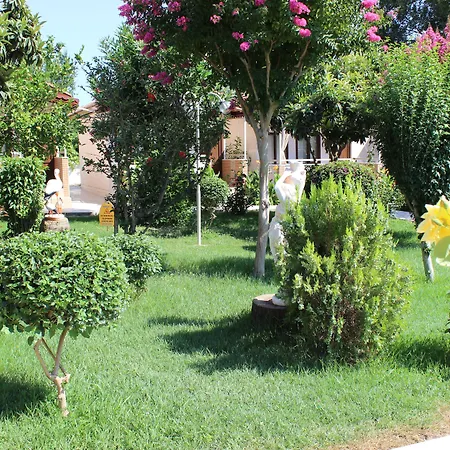 Готель Hulusi Сіде