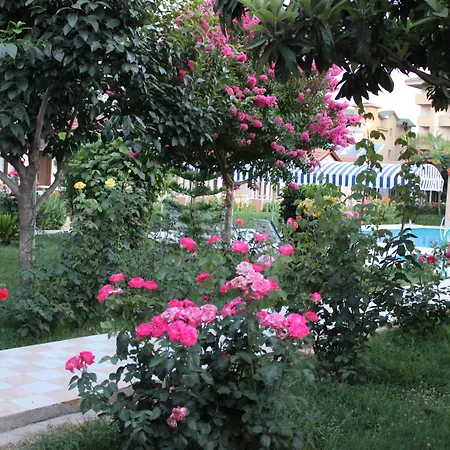 Hulusi Hotel *